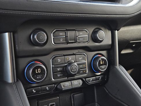 Used 2024 Chevrolet Tahoe LT RWD image 24