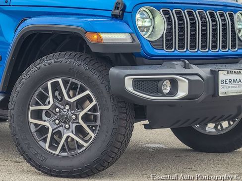 New 2026 Jeep Wrangler Unlimited Sahara AWD/4WD image 4