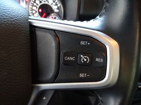 Used 2022 RAM 1500 Big Horn AWD/4WD image 8