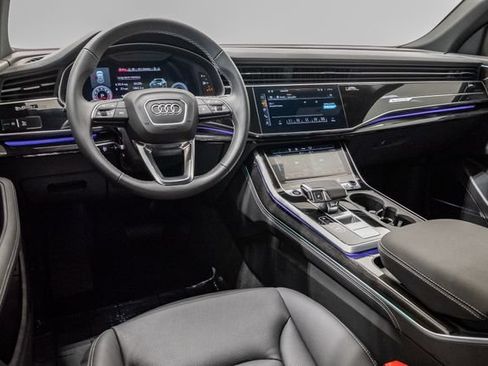 Used 2025 Audi Q8 Premium Plus w/ Premium Plus Package AWD/4WD image 7