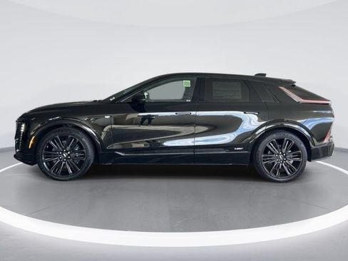 New 2026 Cadillac Lyriq V AWD/4WD image 7