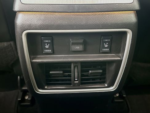 Used 2018 Nissan Murano Platinum w/ Cargo Package image 28