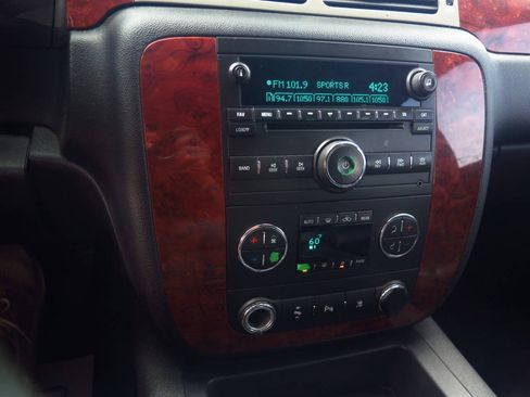 Used 2009 Chevrolet Tahoe LT AWD/4WD image 9