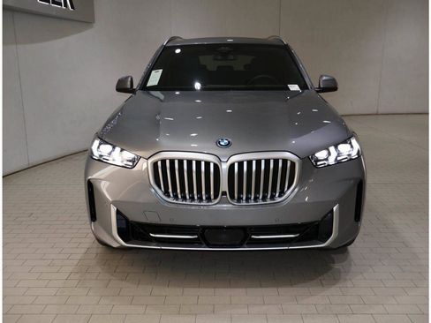 Used 2026 BMW X5 xDrive50e w/ Premium Package AWD/4WD image 10