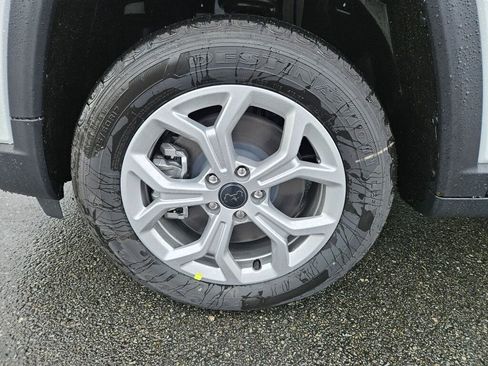 New 2026 Jeep Compass Latitude image 8