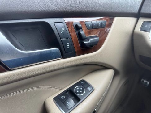 Used 2012 Mercedes-Benz C 250 Coupe image 23