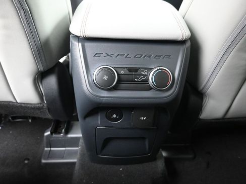 New 2026 Ford Explorer Active AWD/4WD image 23