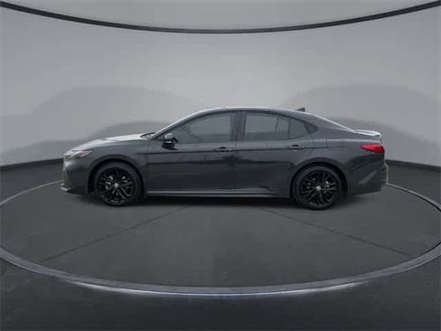 Used 2026 Toyota Camry SE w/ Convenience Package image 5