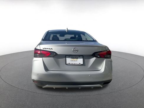 Used 2025 Nissan Versa SV image 12