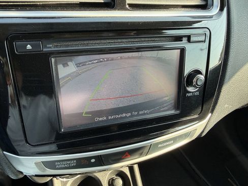 Used 2015 Mitsubishi Outlander Sport SE AWD/4WD image 28