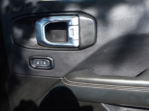 Used 2024 Jeep Wrangler Unlimited Rubicon 392 AWD/4WD image 33
