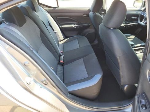 Used 2025 Nissan Versa SV image 29