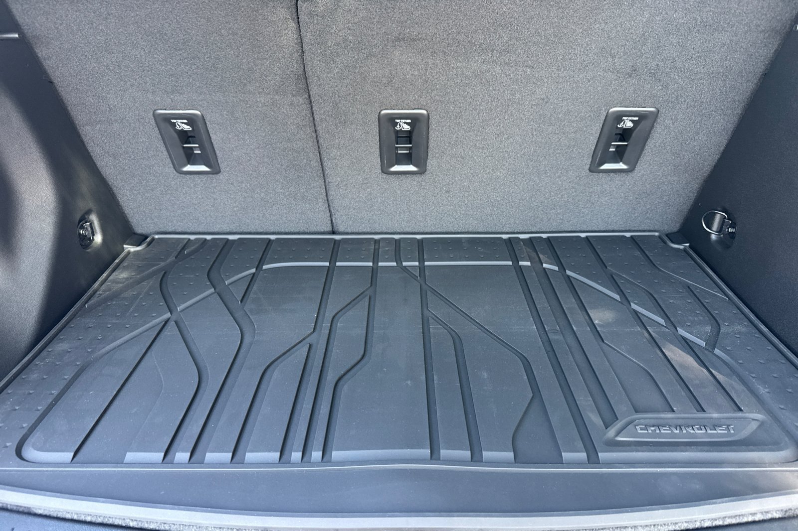 New 2027 Chevrolet Bolt LT FWD image 14