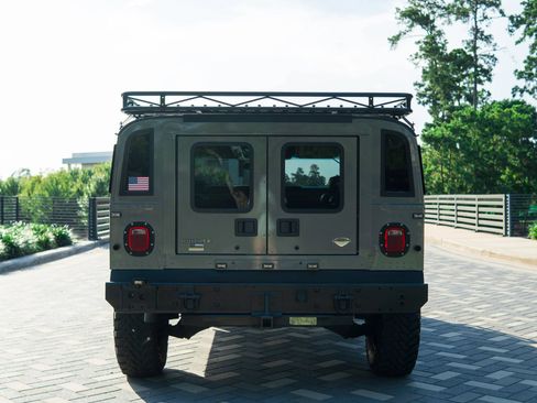 Used 2006 HUMMER H1 4-Door Wagon AWD/4WD image 5