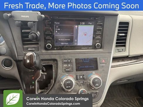Used 2020 Toyota Sienna XLE w/ XLE Navigation Package AWD/4WD image 11