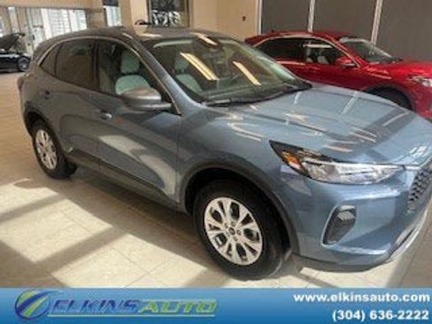 Used 2024 Ford Escape Active image 1