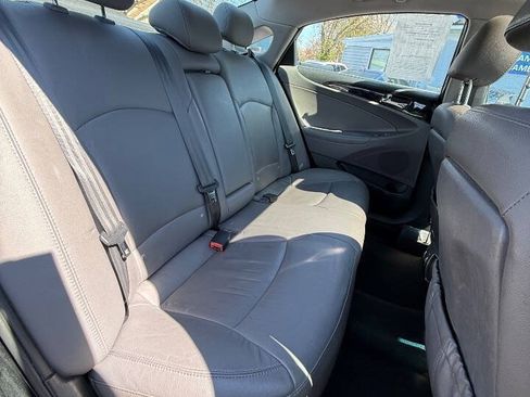 Used 2011 Hyundai Sonata Limited FWD image 16