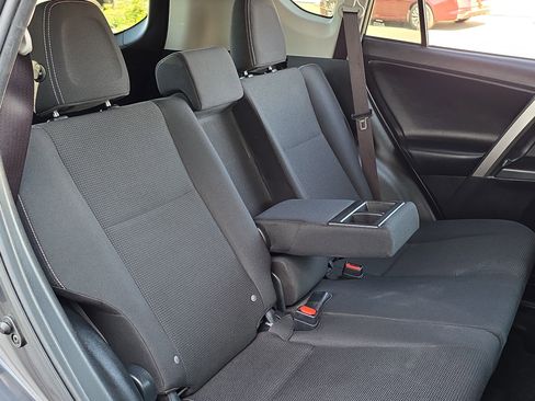 Used 2018 Toyota RAV4 XLE w/ Plus Extra Value Package image 28