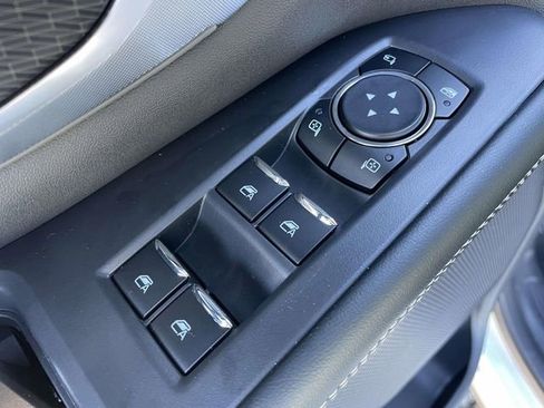 New 2025 Ford Expedition Max Platinum w/ Stealth Appearance Package image 18