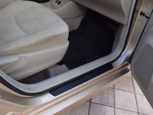 Used 2010 Toyota Prius FWD image 55