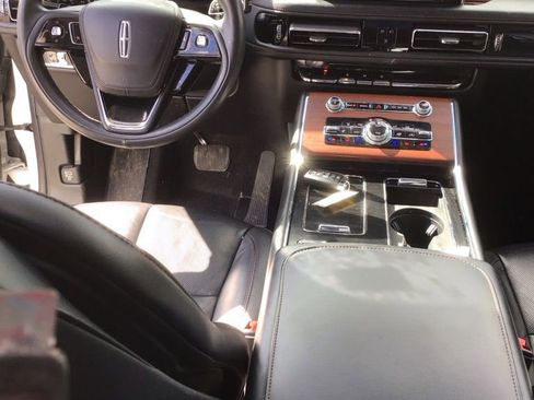 Used 2022 Lincoln Aviator Reserve w/ Equipment Group 201A AWD/4WD image 7