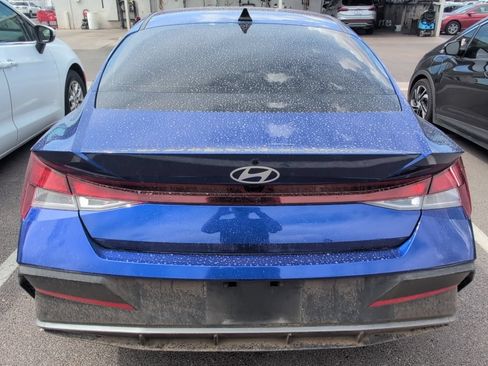 Used 2024 Hyundai Elantra SEL FWD image 6