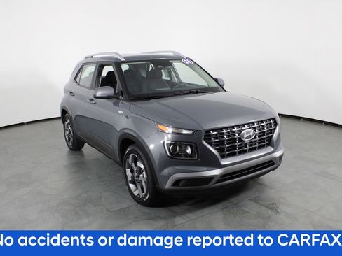 Used 2026 Hyundai Venue SEL FWD image 5