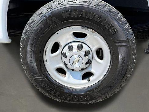 Used 2021 Chevrolet Express 2500 RWD image 26