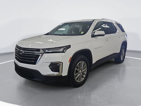 Certified 2023 Chevrolet Traverse LT FWD image 9