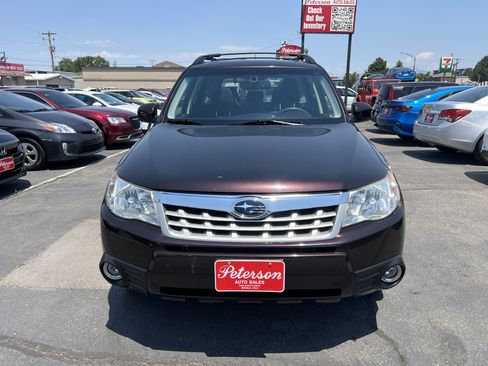 Used 2013 Subaru Forester 2.5X Premium AWD/4WD image 3