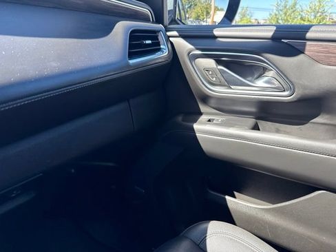 Used 2024 Chevrolet Tahoe Z71 w/ Luxury Package AWD/4WD image 21