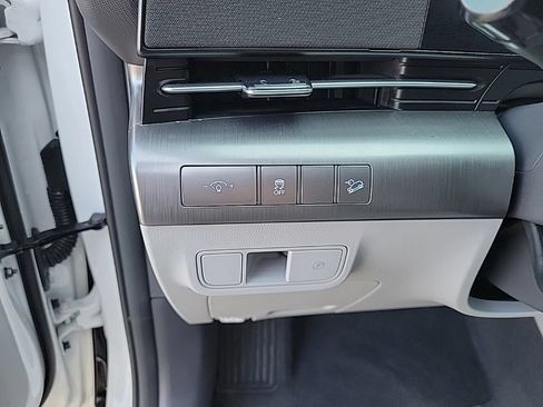 Used 2024 Hyundai Kona SEL AWD/4WD image 28