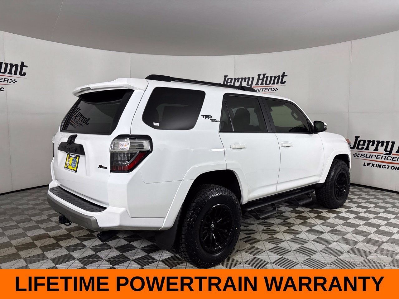 Used 2024 Toyota 4Runner TRD Off-Road Premium w/ Moonroof Package AWD/4WD image 6