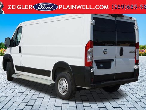 Used 2025 RAM ProMaster 2500 w/ U-Haul Equipment Group FWD image 3