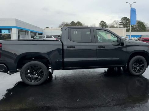 Used 2023 Chevrolet Silverado 1500 Custom w/ LPO, Dark Essentials Package RWD image 9