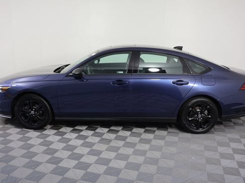 Used 2025 Honda Accord SE image 5