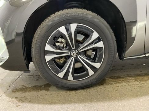 Used 2023 Toyota bZ4X XLE image 22