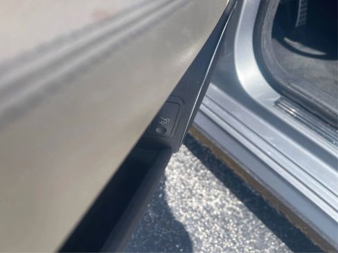 Used 2014 Mercedes-Benz C 250 Sedan image 23