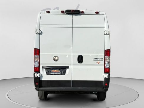 Used 2025 RAM ProMaster 2500 w/ Convenience Group FWD image 7