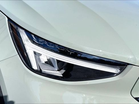 Used 2023 Volvo C40 P8 Recharge Plus AWD/4WD image 31