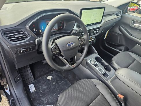 New 2025 Ford Escape Base w/ Class II Trailer Tow Package image 19