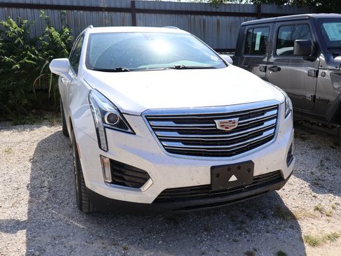 Used 2017 Cadillac XT5 FWD image 13
