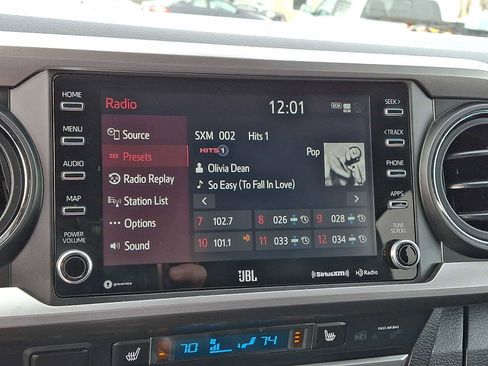 Used 2023 Toyota Tacoma Limited image 20