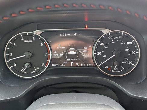 Used 2025 Nissan Rogue SV AWD/4WD image 11