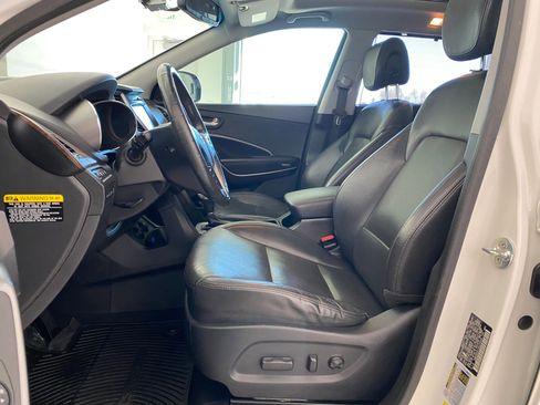 Used 2017 Hyundai Santa Fe Limited image 5