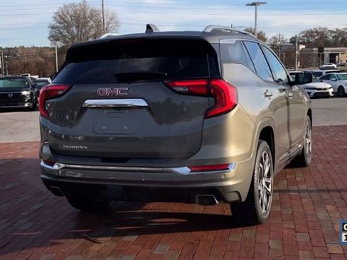 Used 2018 GMC Terrain Denali w/ Driver Alert Package II image 9