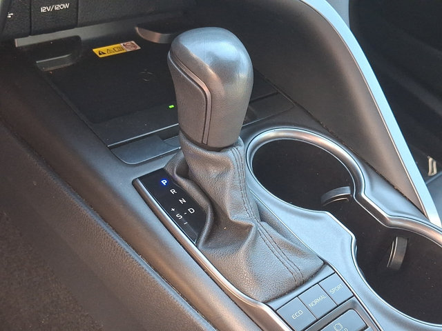 Used 2024 Toyota Camry XSE FWD image 14