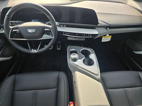 New 2026 Cadillac Optiq Luxury 1 RWD image 15