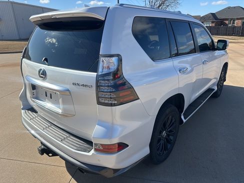 Used 2022 Lexus GX 460 Premium image 5