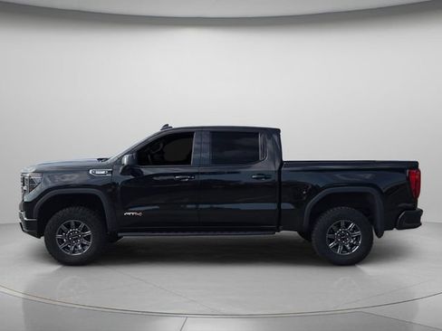 Used 2025 GMC Sierra 1500 AT4 w/ AT4 Premium Package AWD/4WD image 3
